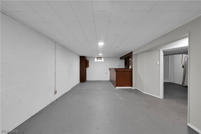 Building Photo - 4561 W 148th St