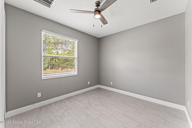 Building Photo - 295 San Marino Rd SW