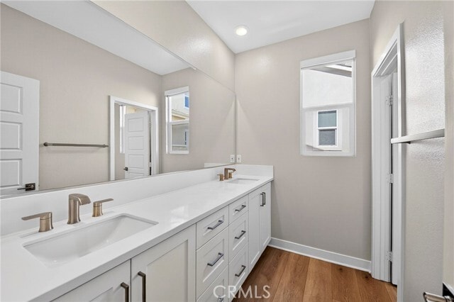 Building Photo - 346 Chorus