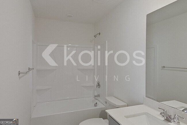 Building Photo - 216 Birch Ave