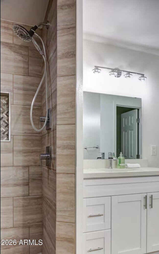 Building Photo - 7225 E Villa Way