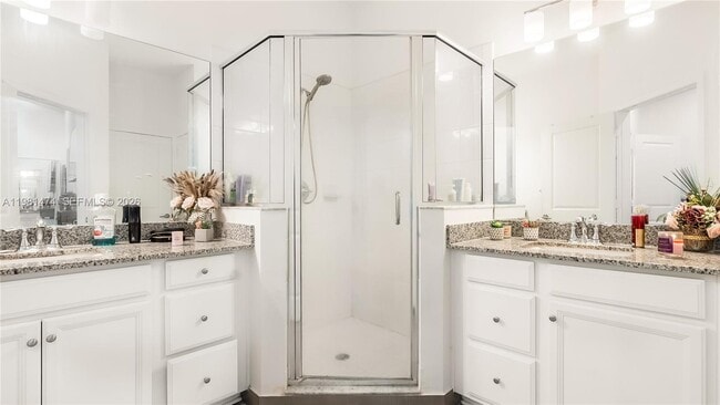 Building Photo - 23424 SW 110th Ave