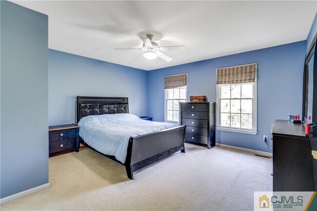 Building Photo - 35 Old Mill Rd