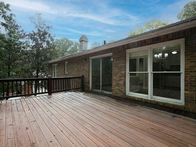 Building Photo - 581 Autumn Ln