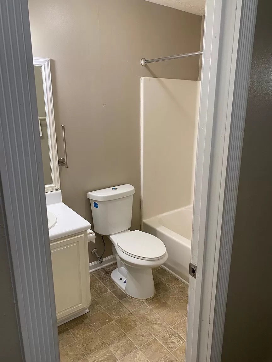 Building Photo - Room in House on Georgia Ave