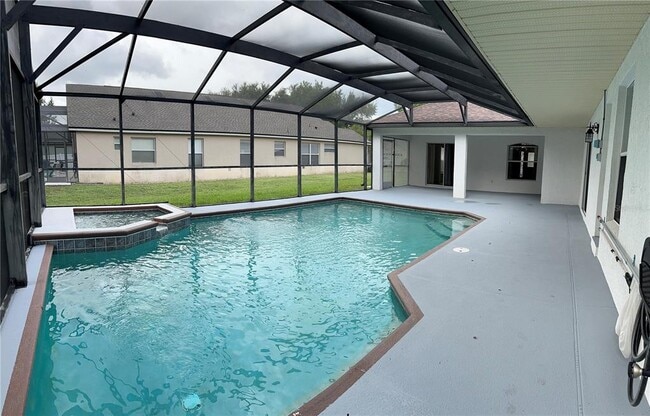 Building Photo - 16016 Blossom Hill Loop