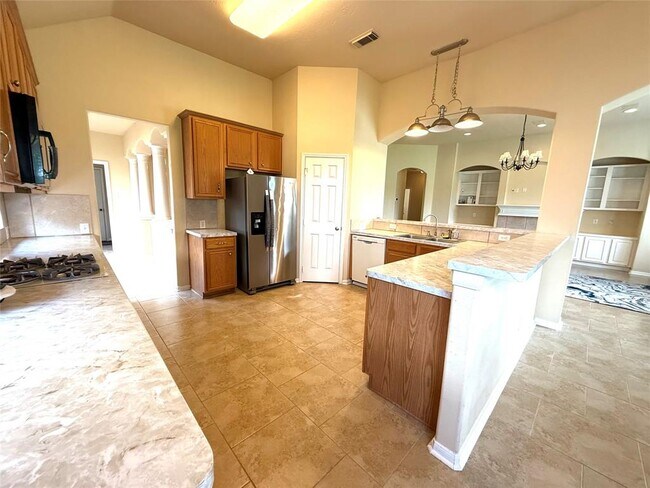Building Photo - 3221 River Birch Dr