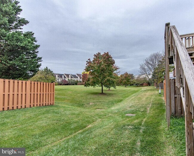 Building Photo - 43513 Blacksmith Sq