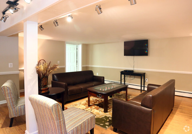 Interior Photo - The Village of Pickering Run Apartments