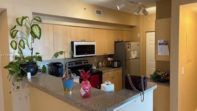 Building Photo - 2351 W Preserve Way