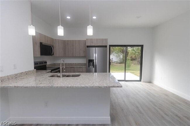 Building Photo - 1476 Rugby Cir