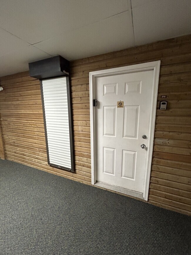 Building Photo - 6102 Seawall Blvd