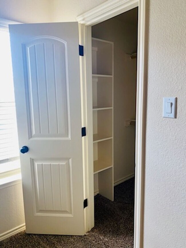 Building Photo - 5905 Cactus Flower Ln