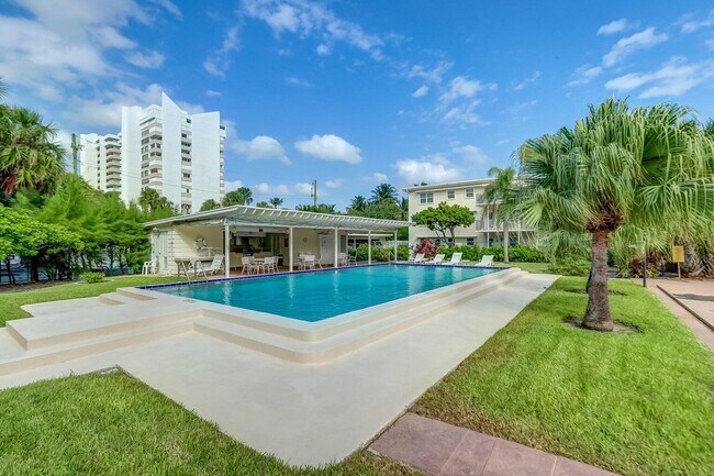 Building Photo - 1400 S Ocean Blvd