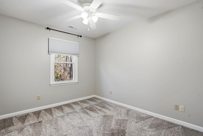 Building Photo - JUST REDUCED- BEAUTIFUL AND SPACIOUS HOME IN DESIRABLE APEX