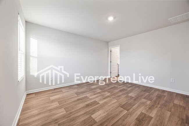 Building Photo - 1708 King Oaks Lp