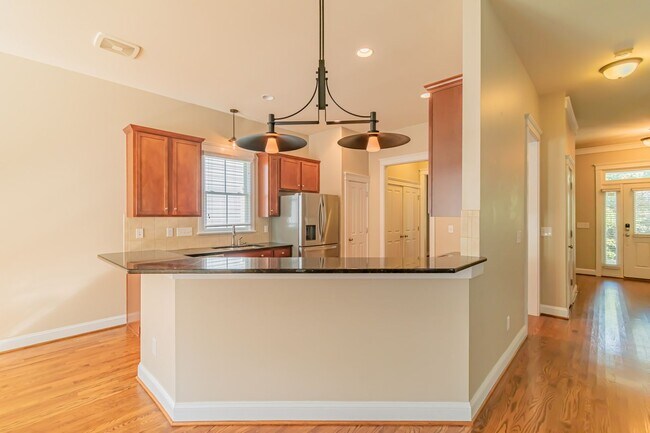 Building Photo - Stunning home in Baxter Village
