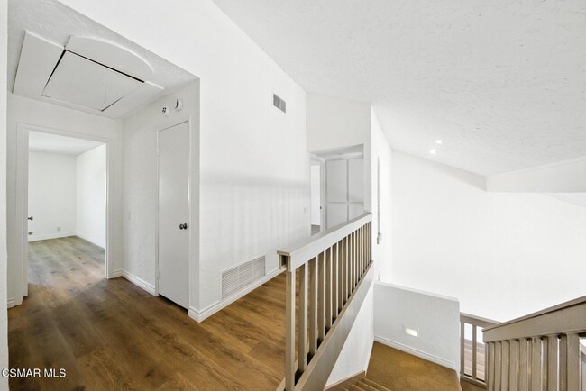Building Photo - 3825 Charthouse Cir