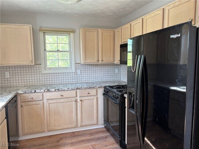Building Photo - 8222 Chester Pkwy