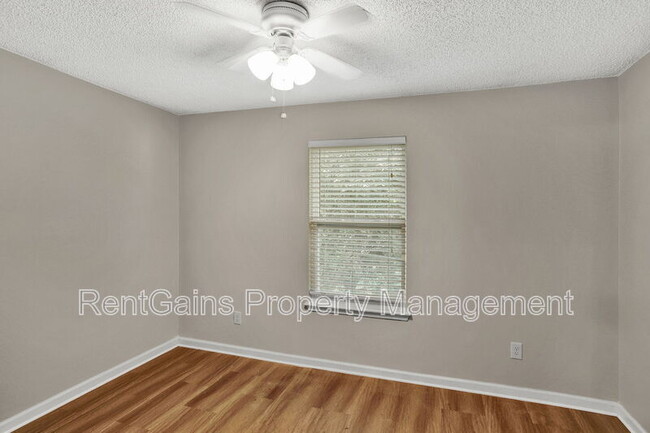 Building Photo - 2067 Wax Myrtle Ct