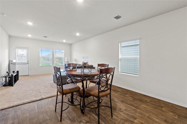 Building Photo - 14806 Bajada Rd
