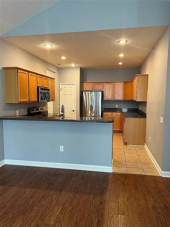Building Photo - 2500 Crossings Blvd