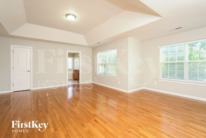 Building Photo - 221 Ironwood Dr