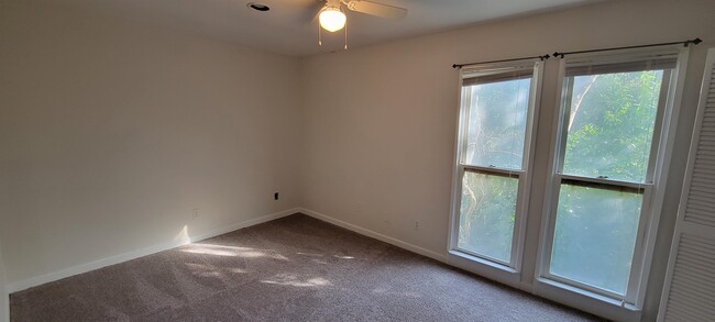 Building Photo - 1055 Quinn St