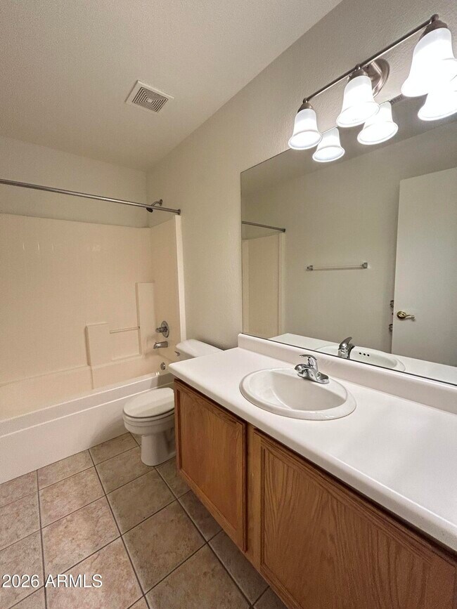 Building Photo - 8571 W Vogel Ave