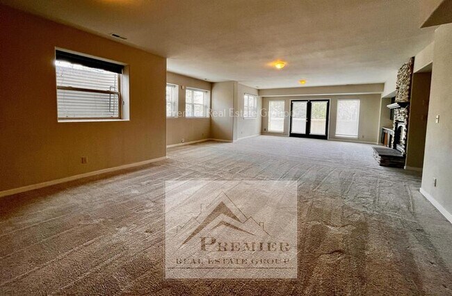 Building Photo - 240 Haversham Dr