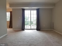 Building Photo - 1543 Colonial Dr