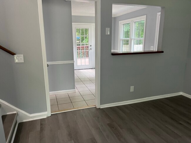 Building Photo - 7617 Summerglen Dr