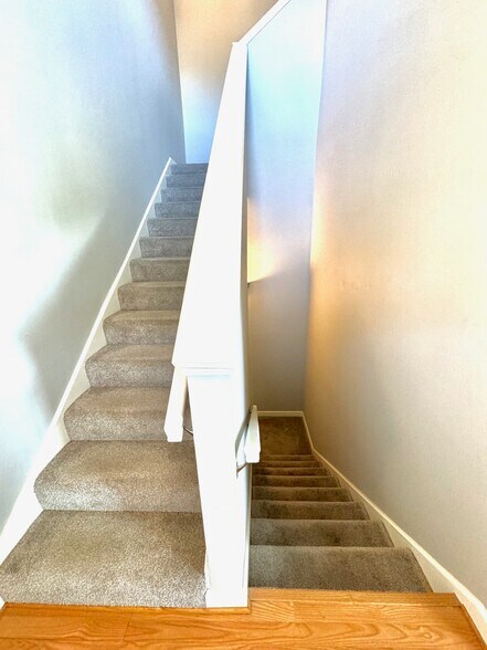 Building Photo - 2638 McKnight Crossing Ct