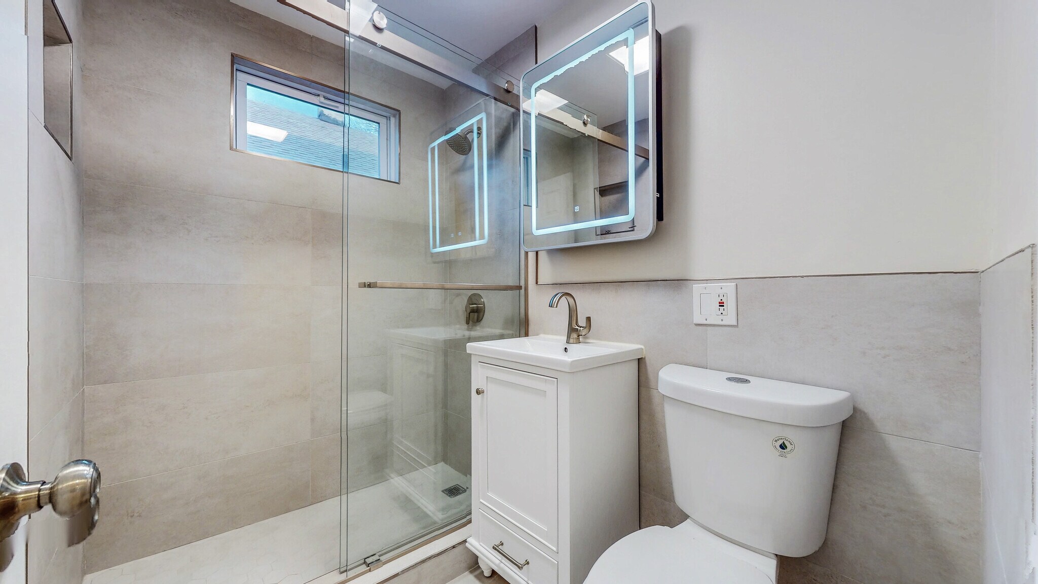 Building Photo - 7 Smith St