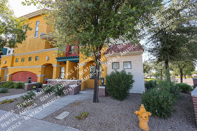 Building Photo - 123 N Washington St