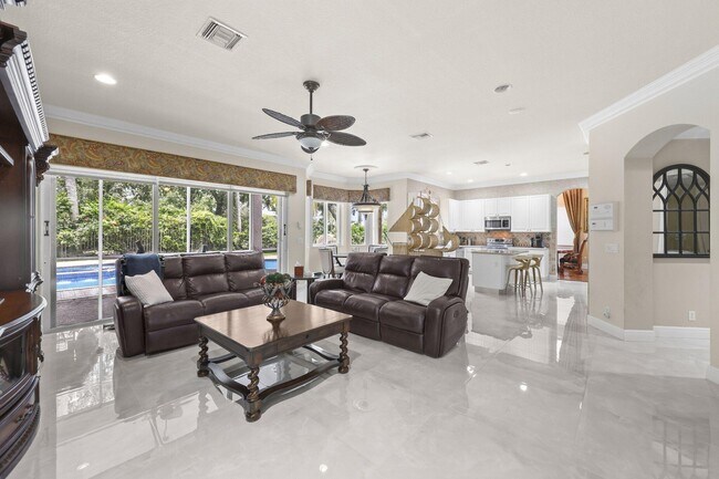 Building Photo - 4461 Mariners Cove Dr