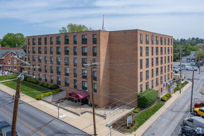 Building Photo - Trinity House