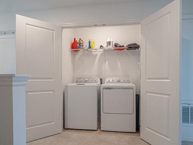 Building Photo - 2350 Paravane Wy