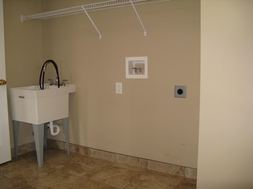 Building Photo - 1551 Glenn Ave