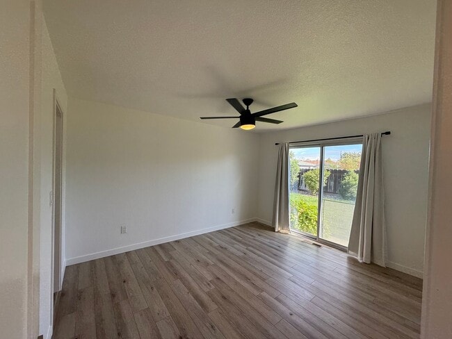 Building Photo - Updated 3-bedroom single story in Oakdale!