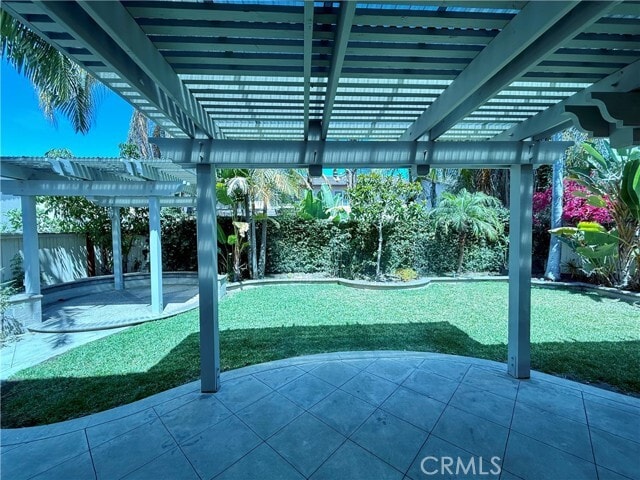 Building Photo - 7 Hawk