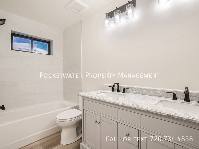 Building Photo - 3595 Darley Ave