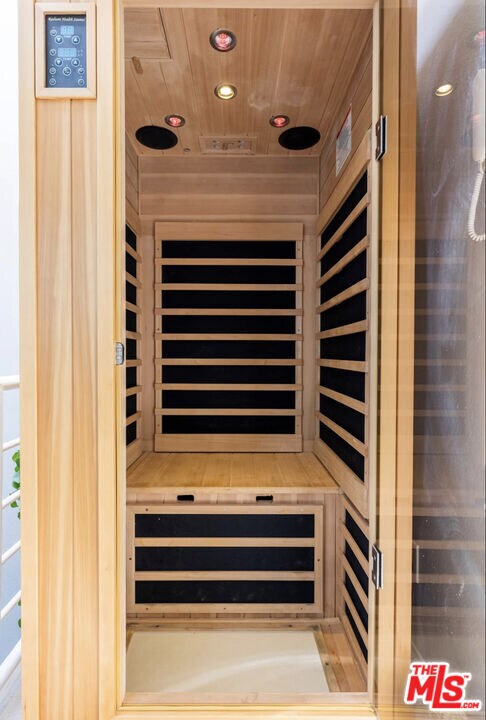 Building Photo - 1823 20th St