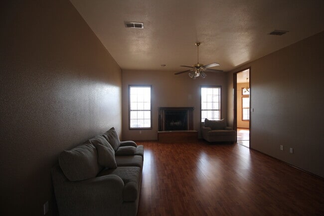 Building Photo - 308 Wilmington Cir