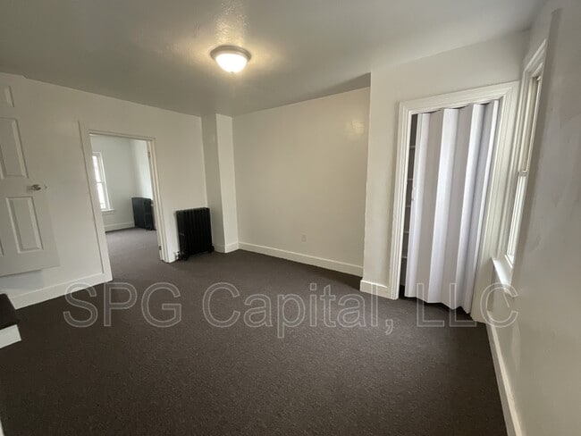 Building Photo - 650 W College Ave