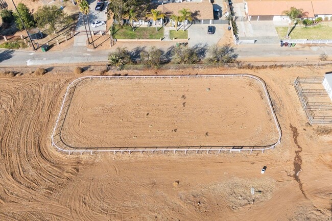 Building Photo - HORSE TRAINERS! MUST SEE HORSE PROPERTY AWESOME ACRAGE 5 ACRES Beautiful Custom 1 story home in W...