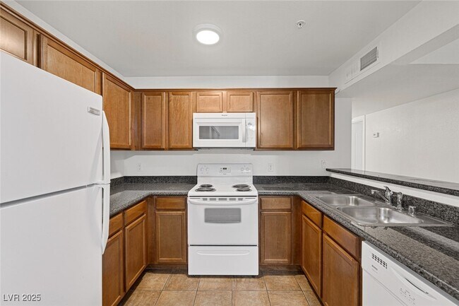Building Photo - 2100 Jetty Rock Dr