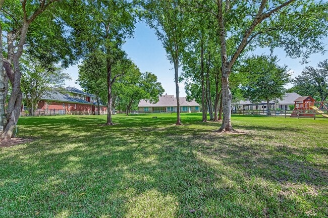 Building Photo - 32515 Westminster Dr