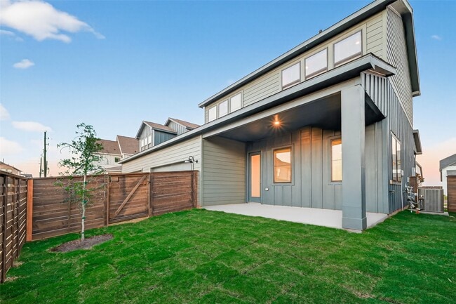 Building Photo - 1111 Mercantile St