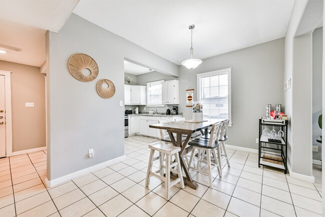 Building Photo - 2727 Avenue K